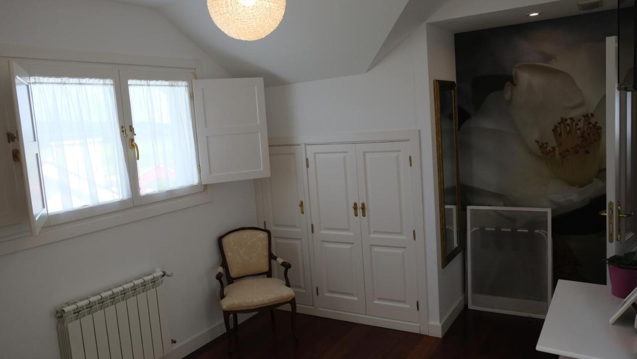 La Casa De Camelias 3*